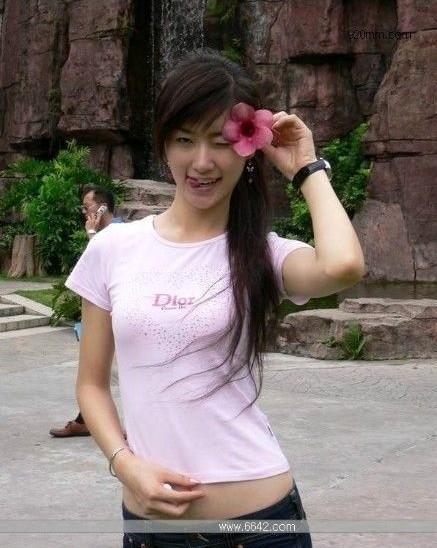 亚洲小学女生18视频,揭秘亚洲小学女生18岁成长瞬间