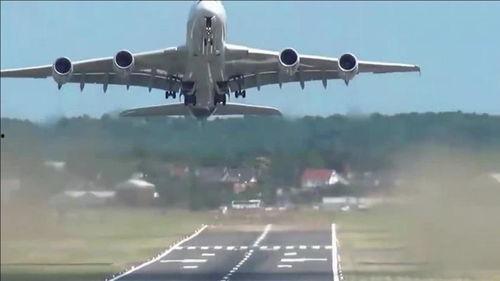空客380起飞视频,壮丽瞬间捕捉