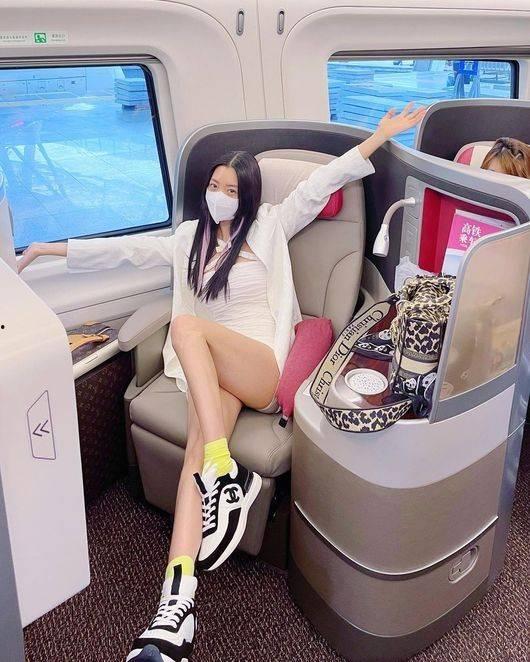 美腿丝袜腿交番号,探寻美腿丝袜腿交番号的神秘魅力