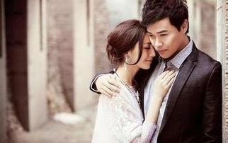 圈内爆料夫妻出轨,夫妻出轨，情感裂痕背后的真相