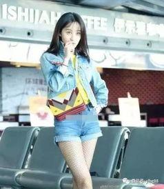 杨颖在奔跑吧穿丝袜,时尚感十足