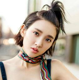 明星方脸扎发,演绎个性魅力新篇章